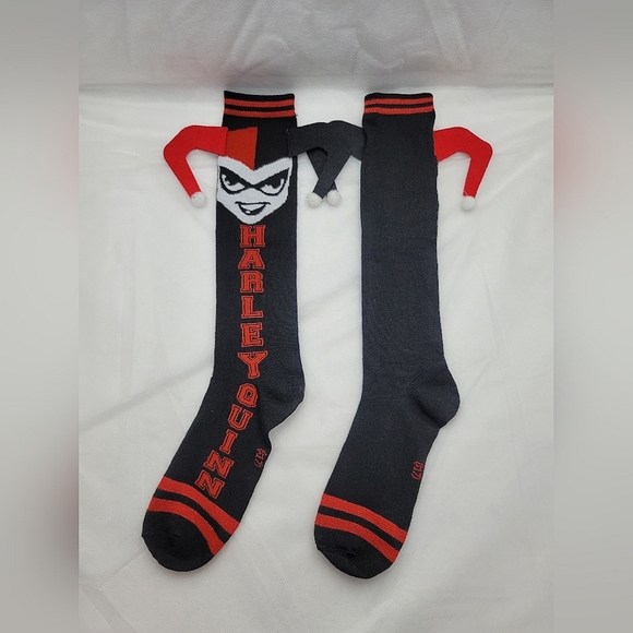 DC Comics Harley Quinn Knee High Socks (Size 4-10) - Picture 2 of 5